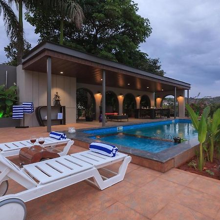 Stayvista'S The Cincin With Elegant Rooms, Snooker Table, Pool, Scenic View, And Jacuzzi Lonavala Eksteriør billede