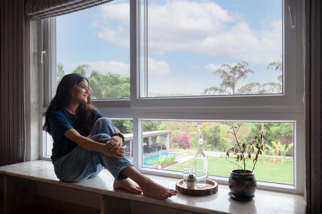 Stayvista'S The Cincin With Elegant Rooms, Snooker Table, Pool, Scenic View, And Jacuzzi Lonavala Eksteriør billede